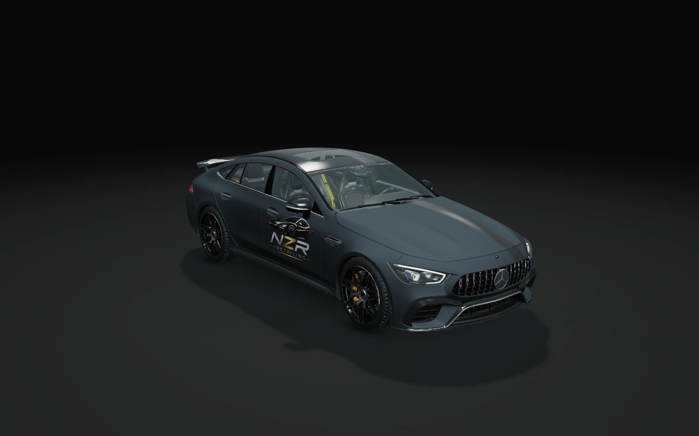 Тот же Mercedes с матовой поверхностью, при том же свете и ракурсе